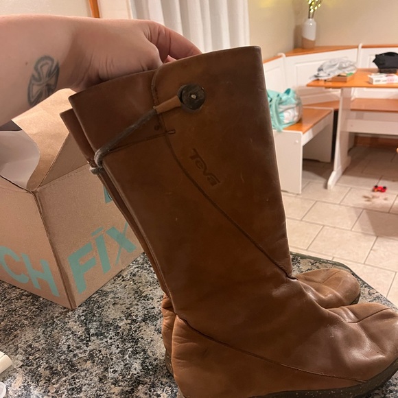 Teva Montecito Mid Calf Brown Leather Boot Women's size 8 - Picture 6 of 6